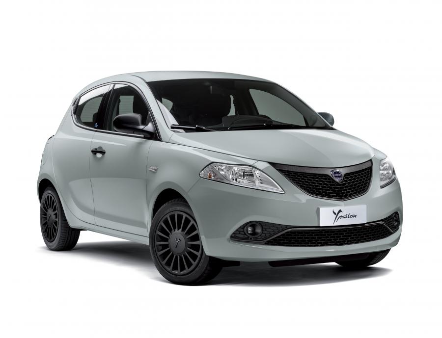  Lancia Ypsilon Elefantino Blu (846) 2018 года  (фото 12 из 12)